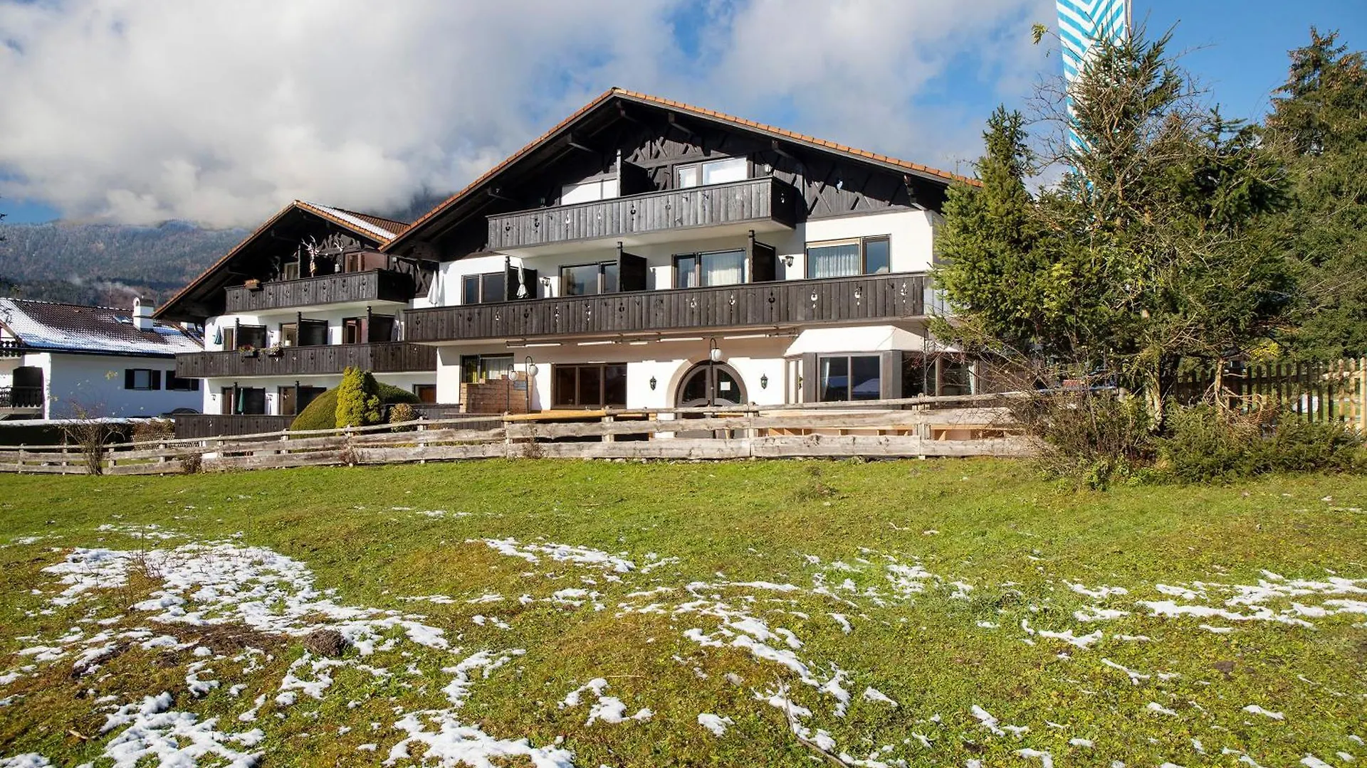 Almzeit Apartamento Farchant